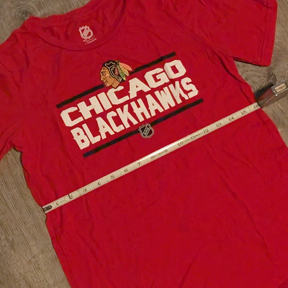 Blackhawks Short Sleeve Tee Shirt